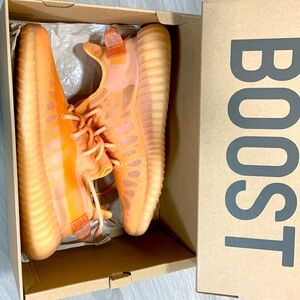 NWT Adidas YEEZY Mens Sneakers Boost 350 US size 9